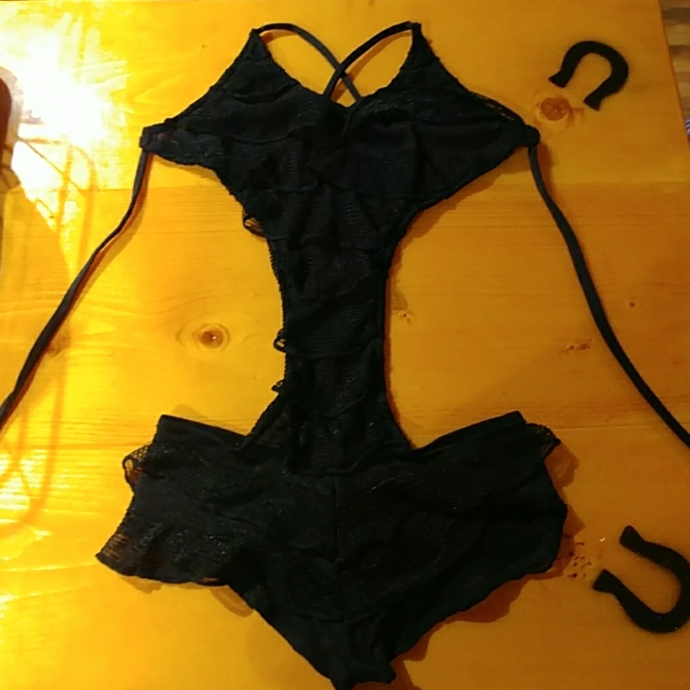 Sexiest Monokini EVER!!
